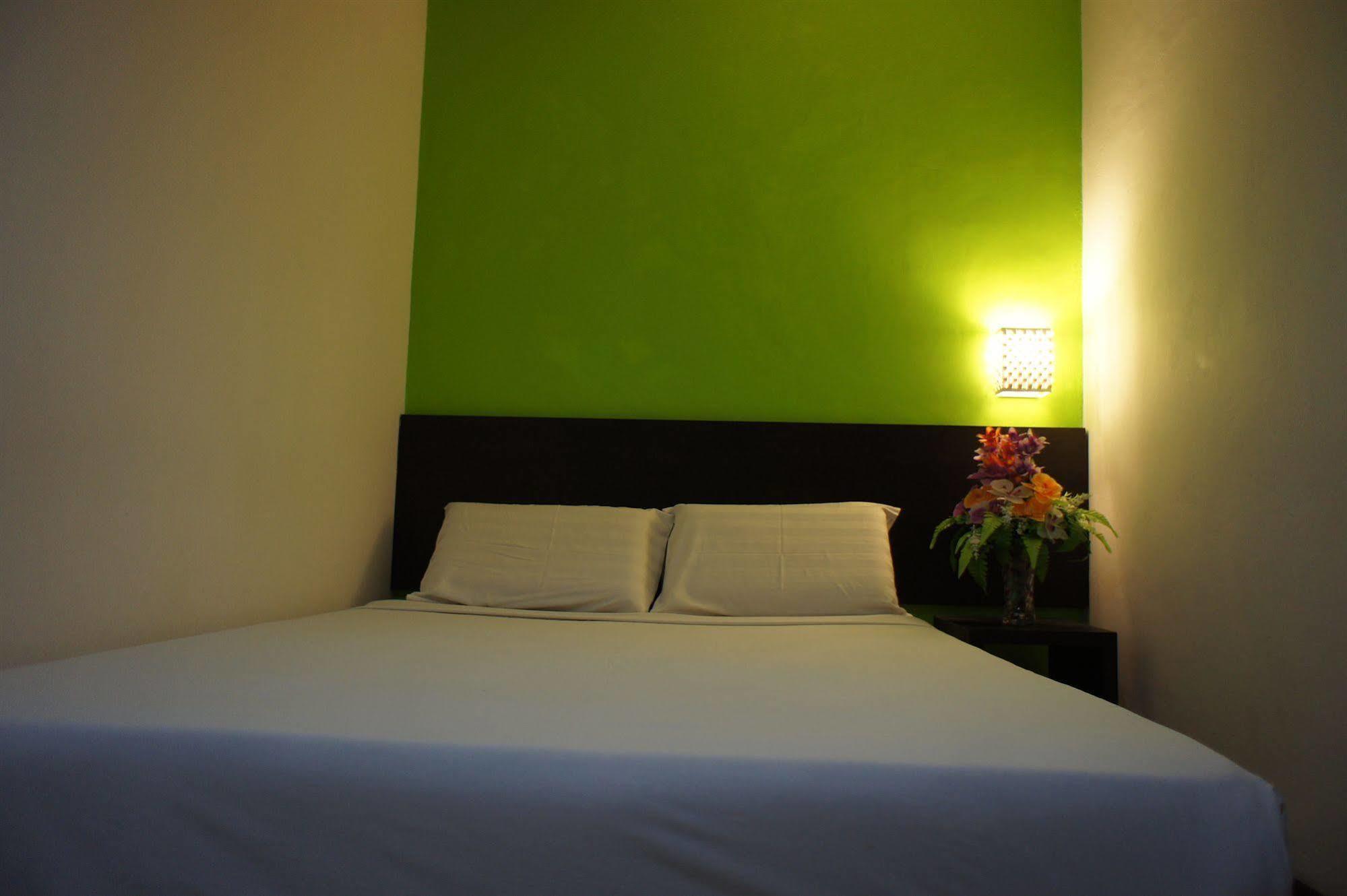 Meldrum Hotel Johor Bahru Kültér fotó